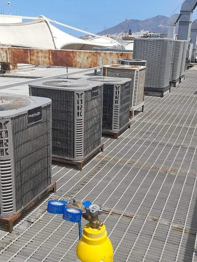 Unidades exteriores de aire acondicionado instaladas