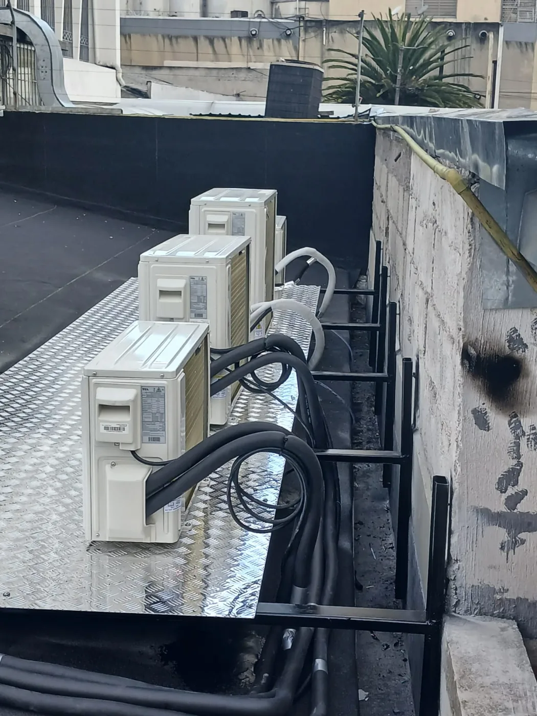 Montaje exterior de equipos de climatización