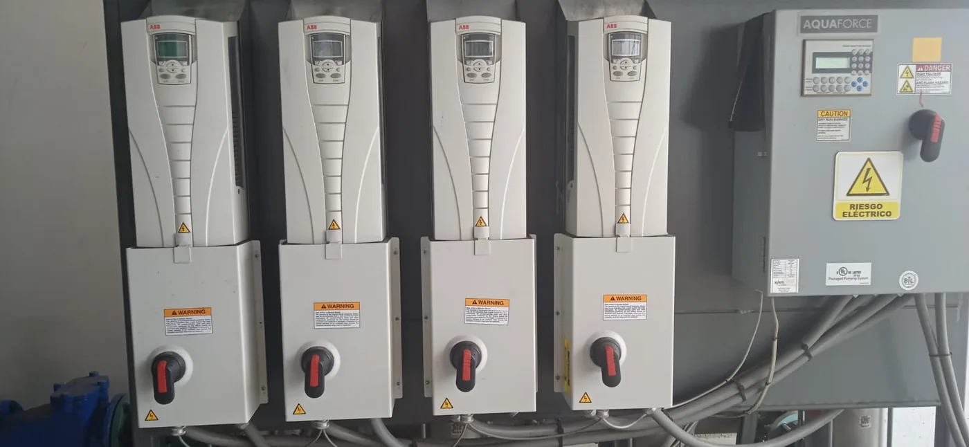 Sistema de presión constante con control automatizado